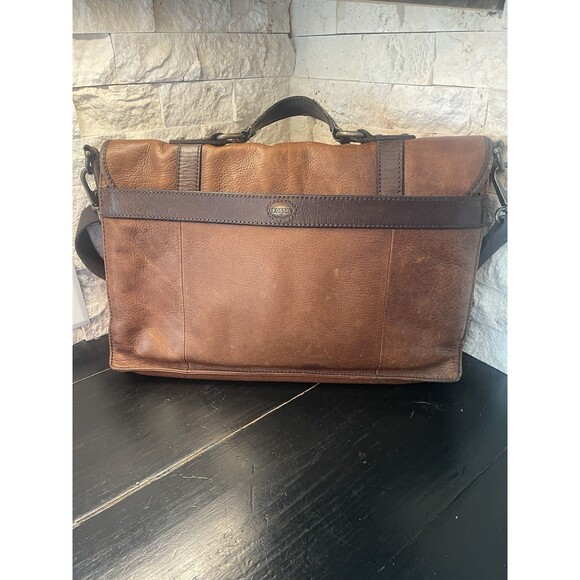 Fossil Messenger Bag Leather Satchel Crossbody Adjustable Strap brass accents - Picture 7 of 11